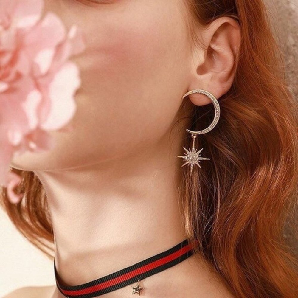 *NEW Silver/Gold Diamond Moon Star Drop Earrings - Picture 5 of 6